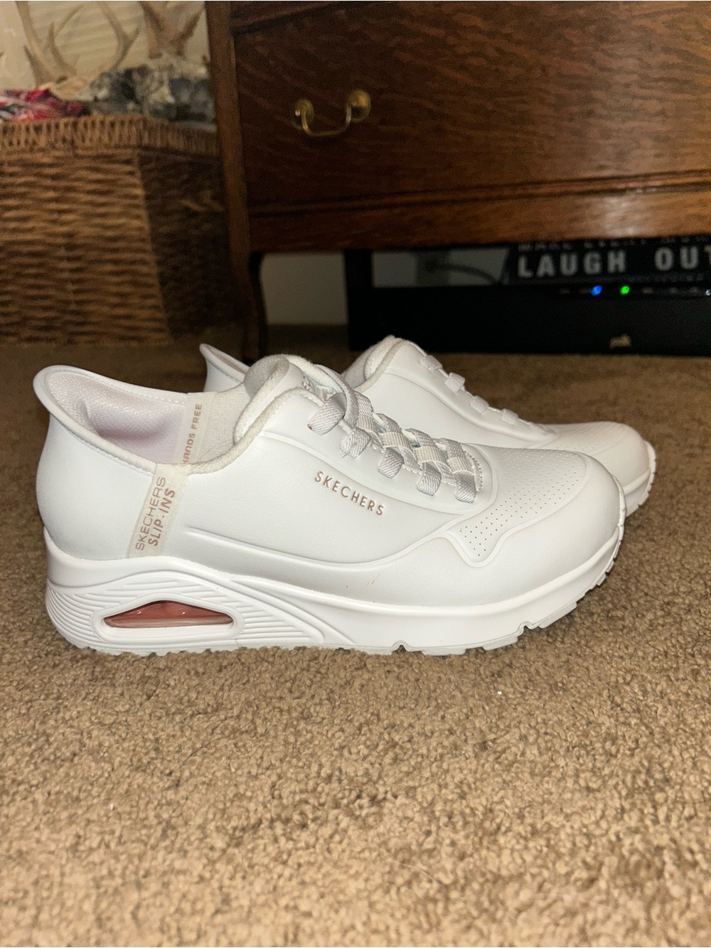 Skechers Slip- White Memory Foam Sport sneaker 177112 women's size 6 NWOB